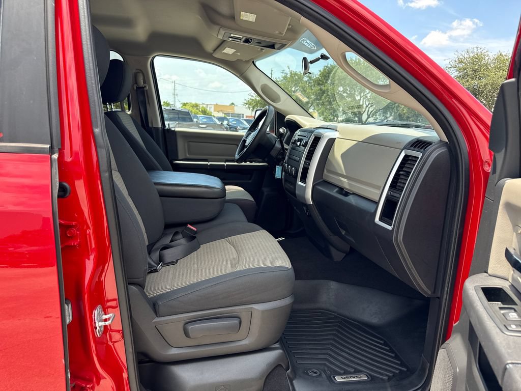 Used 2012 RAM 1500 Classic SLT AWD/4WD image 21