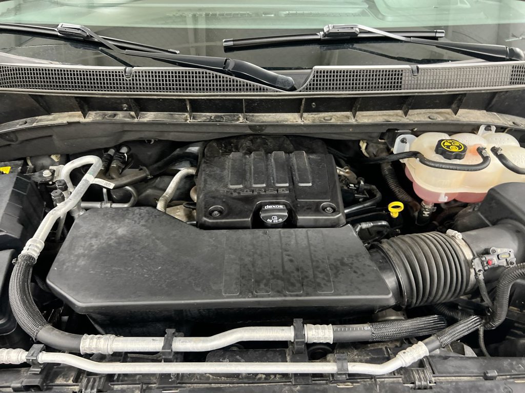 Used 2023 Chevrolet Silverado 1500 LT AWD/4WD image 25