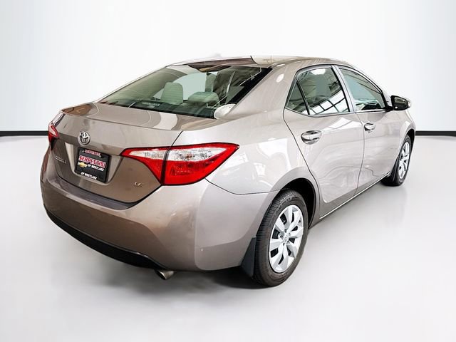 Used 2015 Toyota Corolla LE FWD image 6