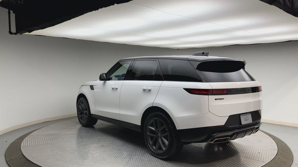 Certified 2024 Land Rover Range Rover Sport SE image 4