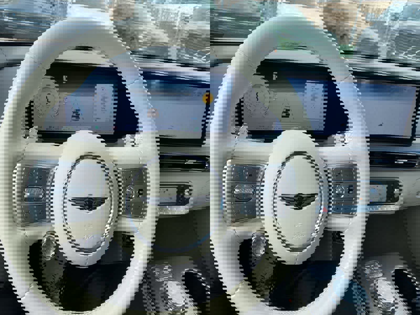 Used 2024 Genesis GV60 Advanced image 15