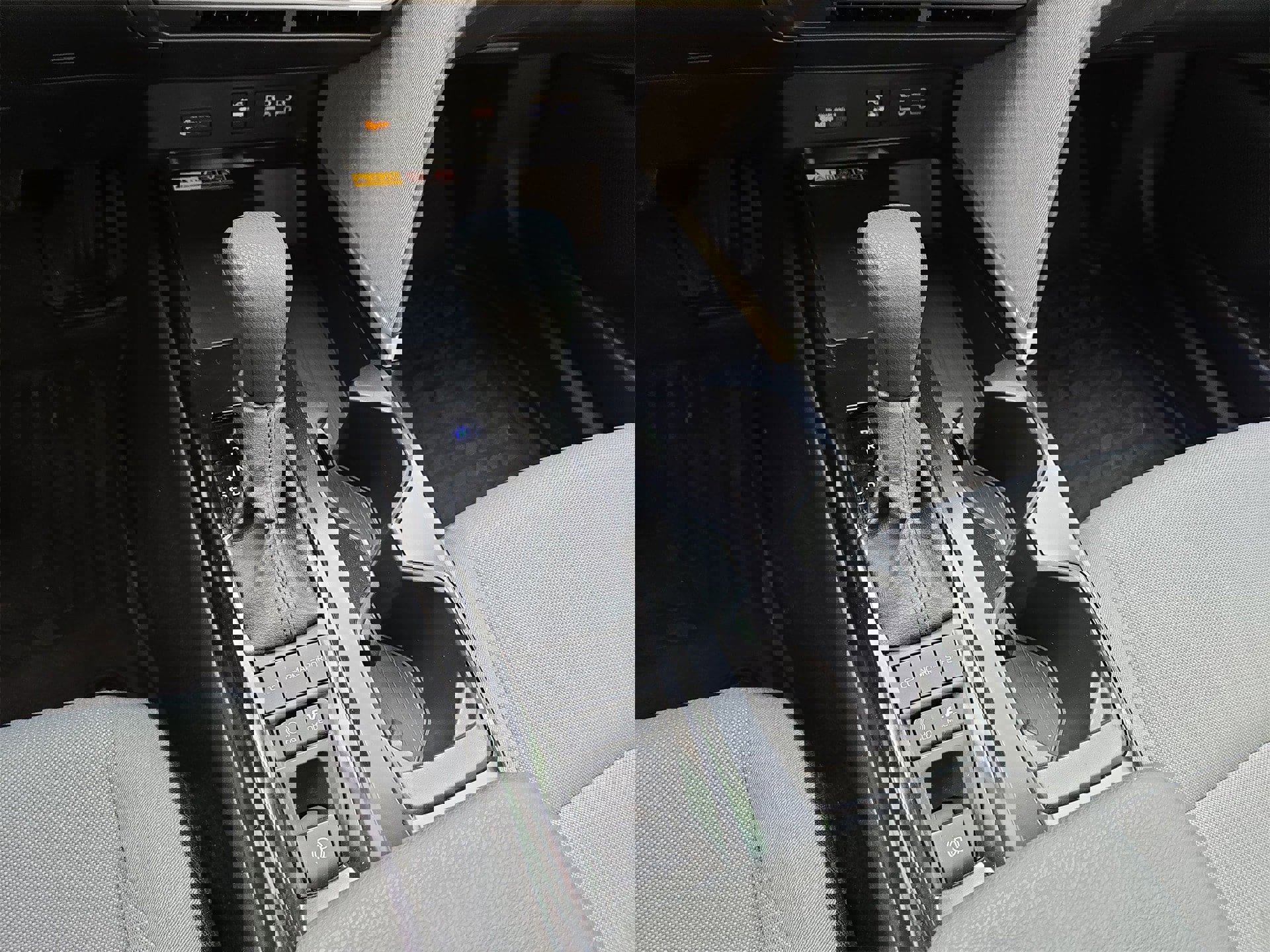 Used 2025 Toyota Camry LE image 22