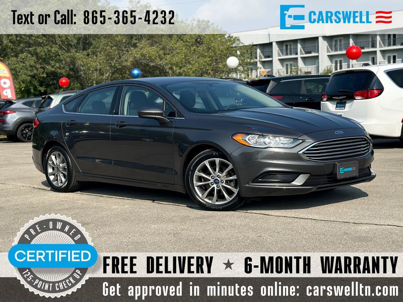 Used 2017 Ford Fusion SE w/ Fusion SE Technology Package FWD image 1