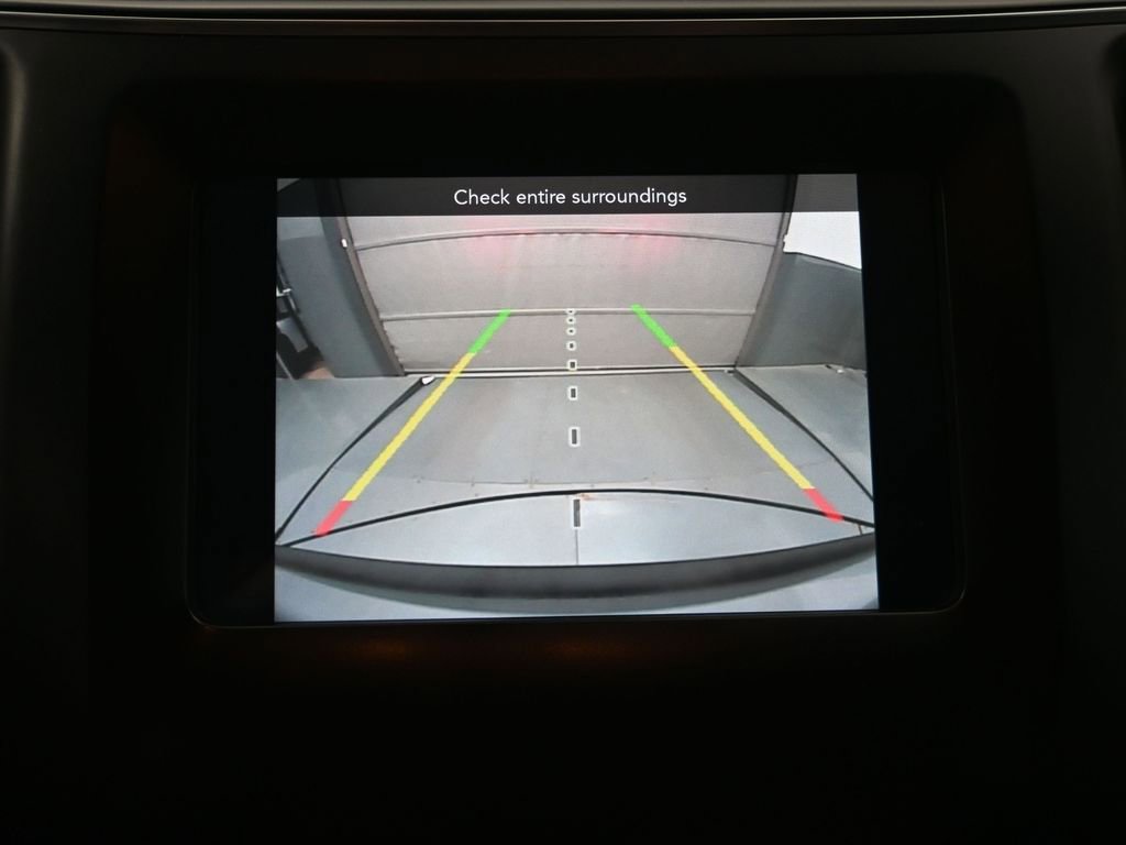 Used 2019 Jeep Cherokee Latitude w/ Popular Appearance Group AWD/4WD image 17