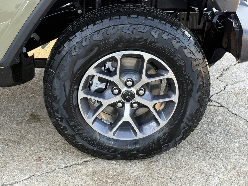 New 2026 Jeep Gladiator Sport image 9