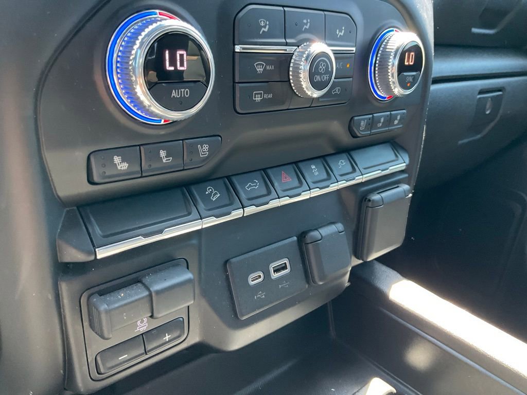 Used 2021 GMC Sierra 1500 AT4 AWD/4WD image 5