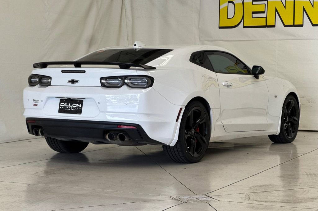 Used 2020 Chevrolet Camaro SS RWD image 4