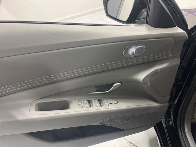 New 2026 Hyundai Elantra Sport image 6