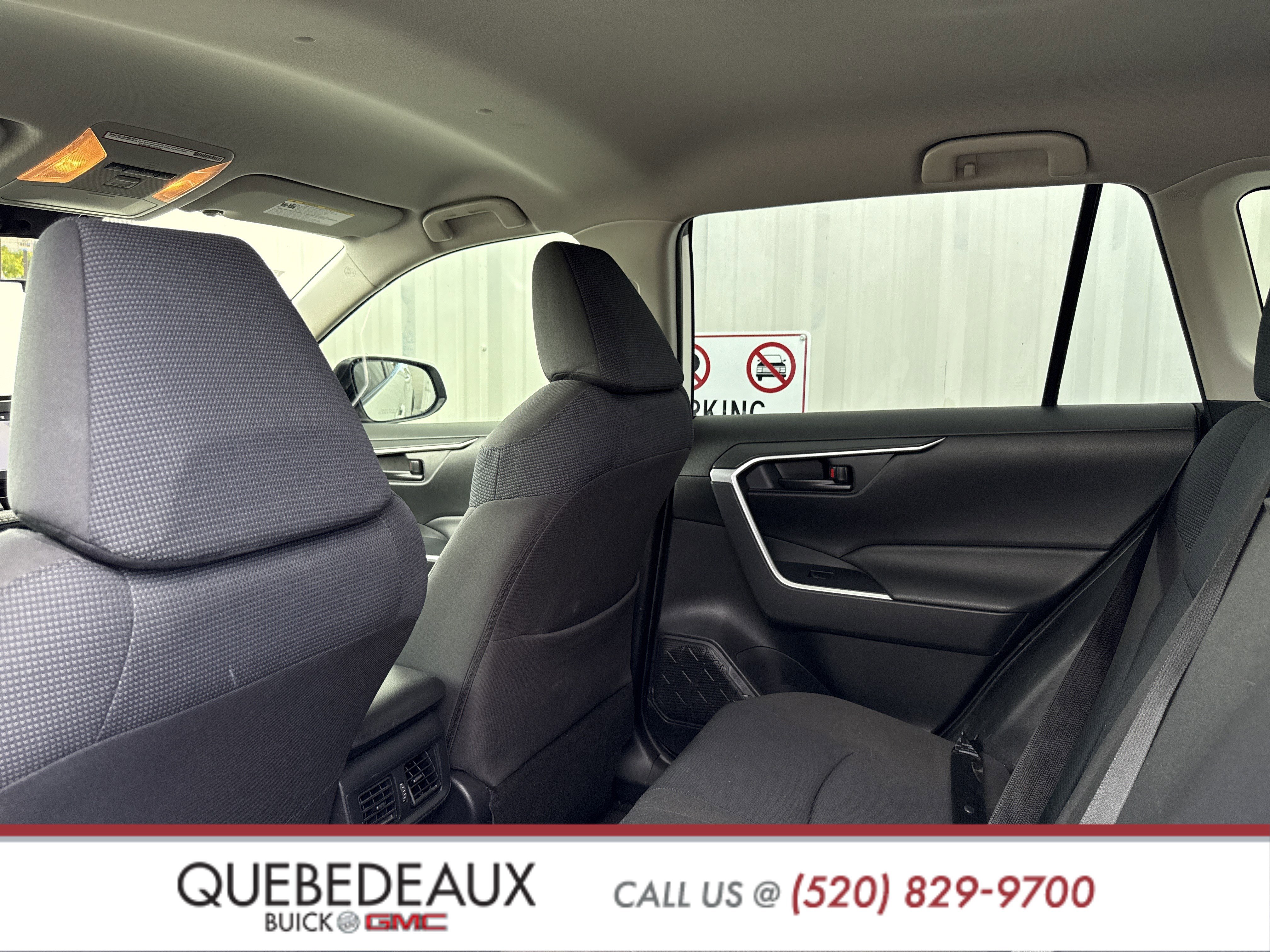 Used 2020 Toyota RAV4 LE image 22