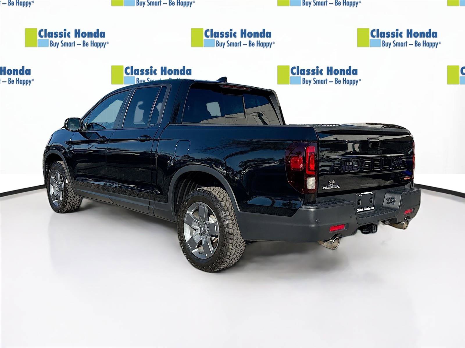Used 2025 Honda Ridgeline TrailSport image 5