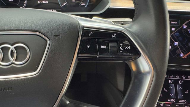 Used 2019 Audi e-tron Prestige w/ Prestige Package AWD/4WD image 30