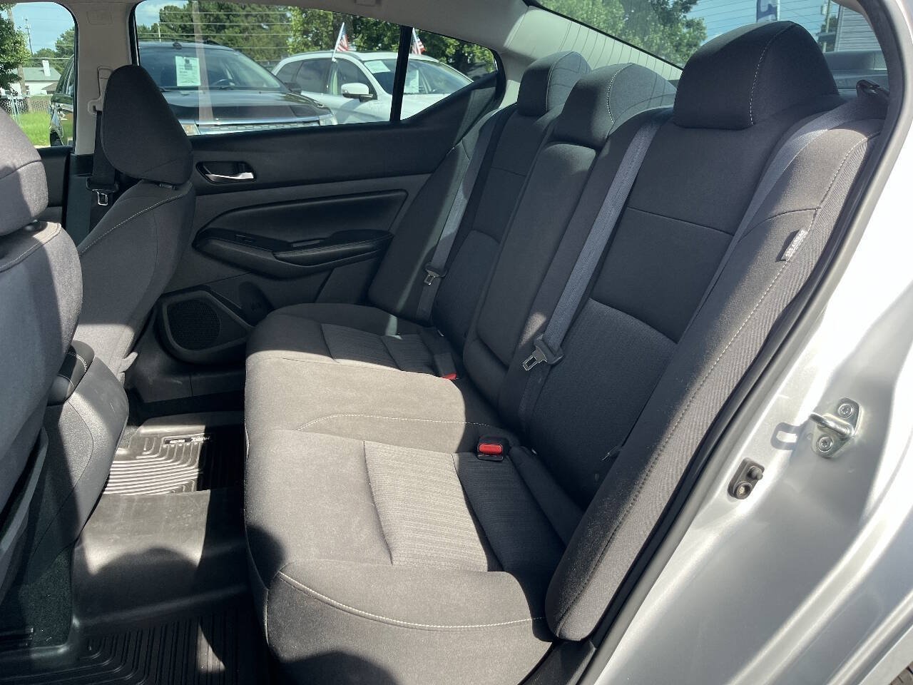 Used 2019 Nissan Altima 2.5 S FWD image 15