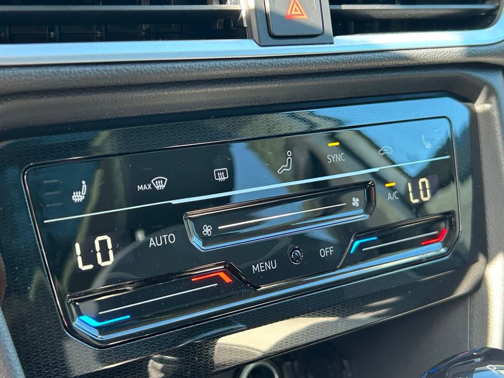 New 2026 Volkswagen Taos SE FWD image 26