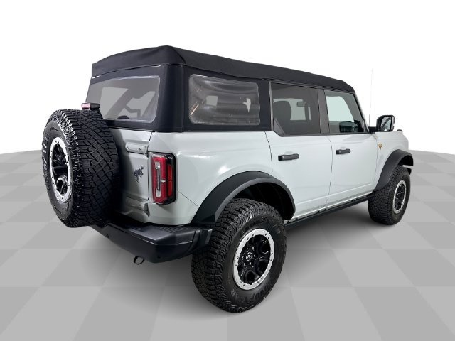 Used 2023 Ford Bronco Badlands w/ Sasquatch Package AWD/4WD image 8