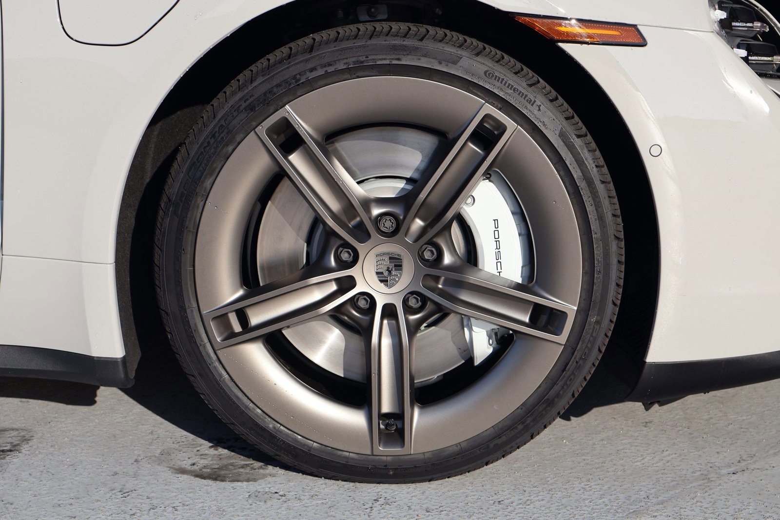 New 2025 Porsche Taycan Turbo image 27