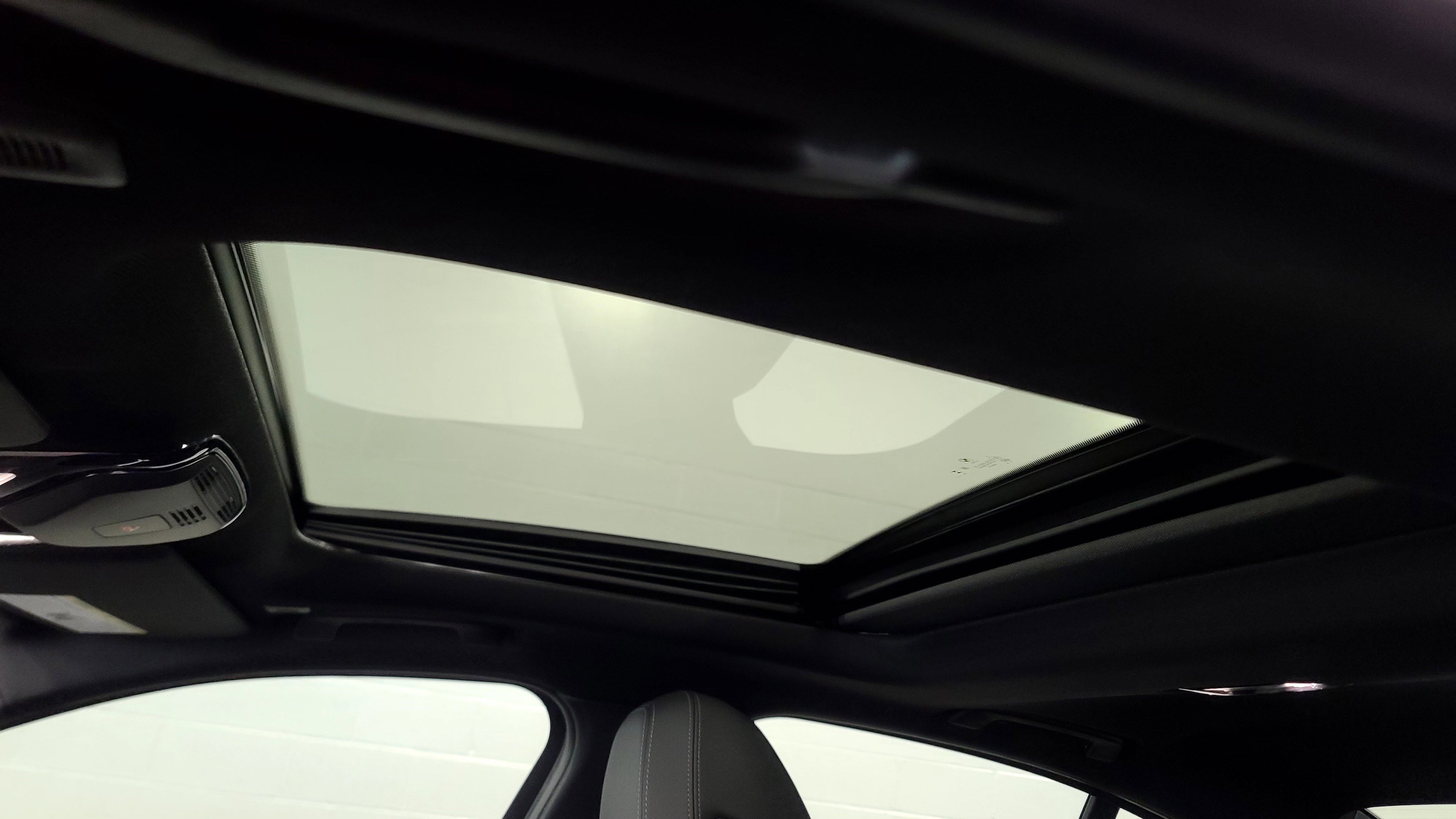 New 2026 BMW 330i Sedan w/ M Sport Package image 14