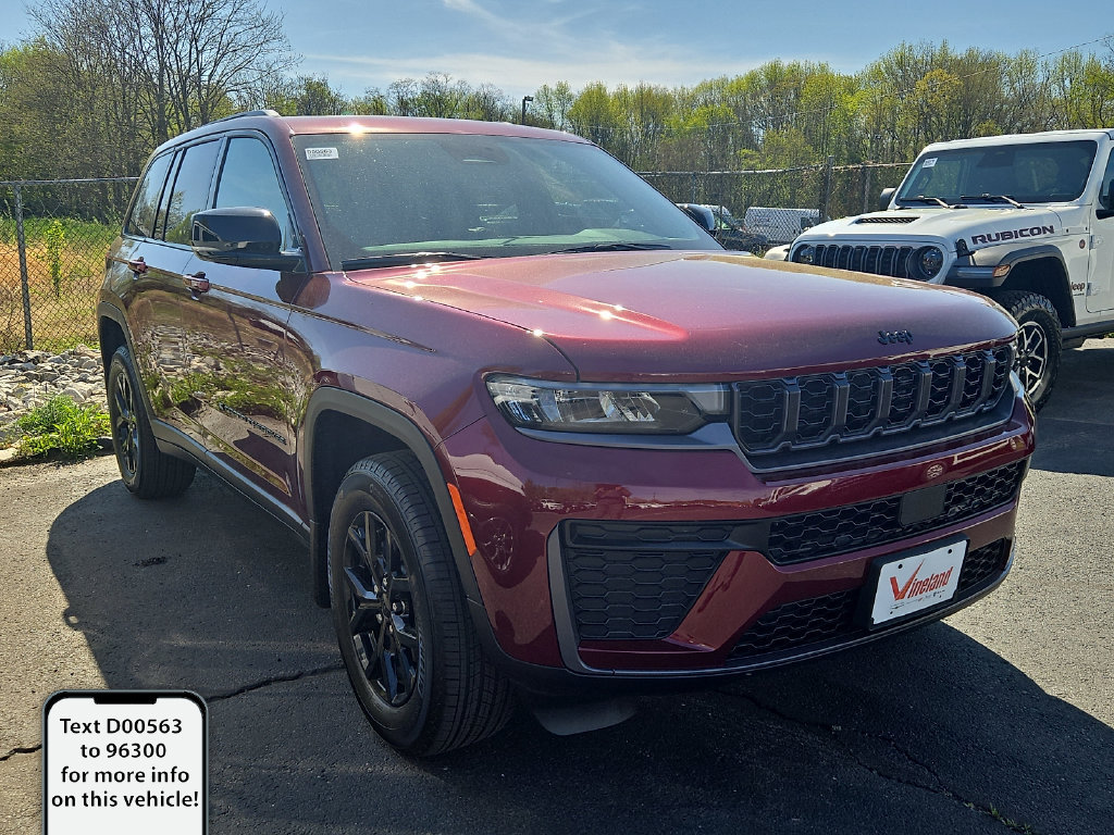 New 2026 Jeep Grand Cherokee Altitude AWD/4WD image 1