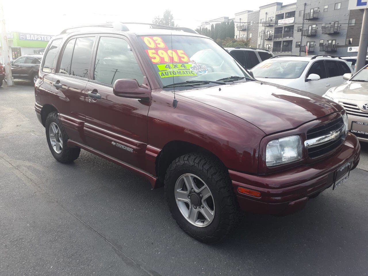 Used 2003 Chevrolet Tracker LT image 3