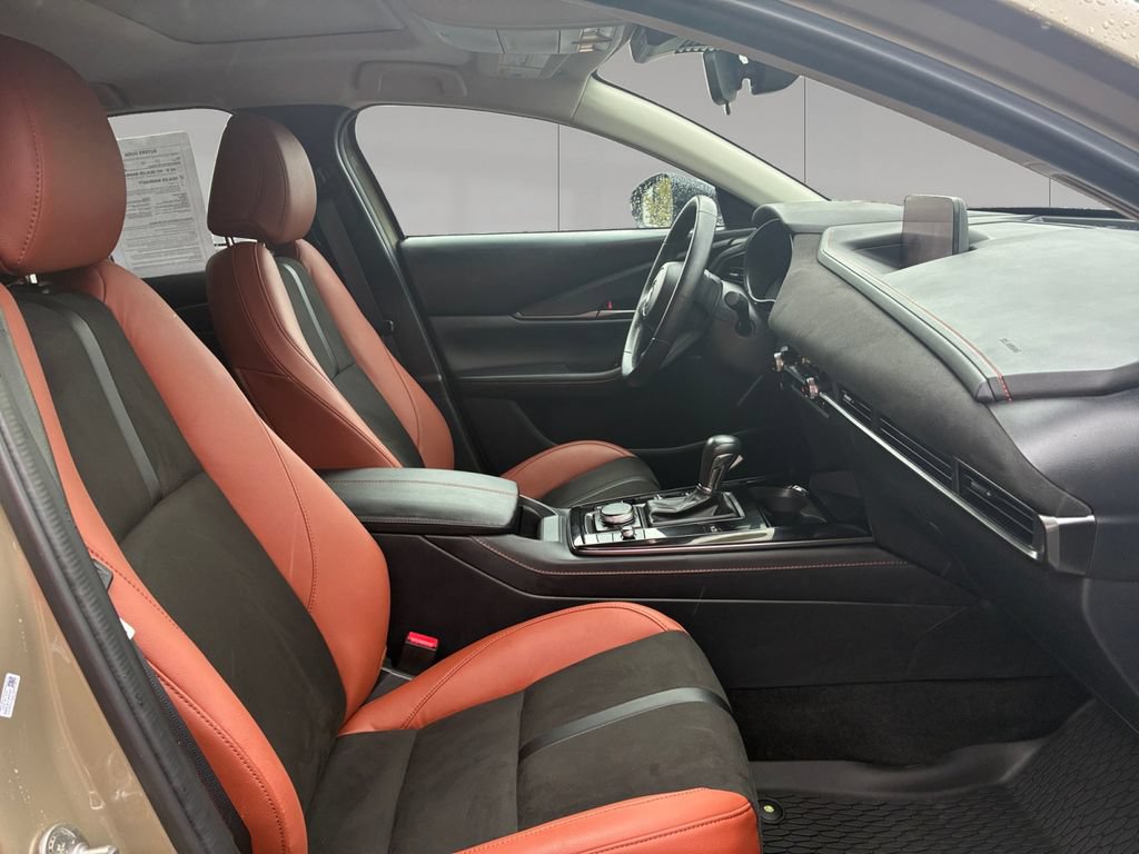 Used 2024 MAZDA CX-30 Carbon AWD/4WD image 17