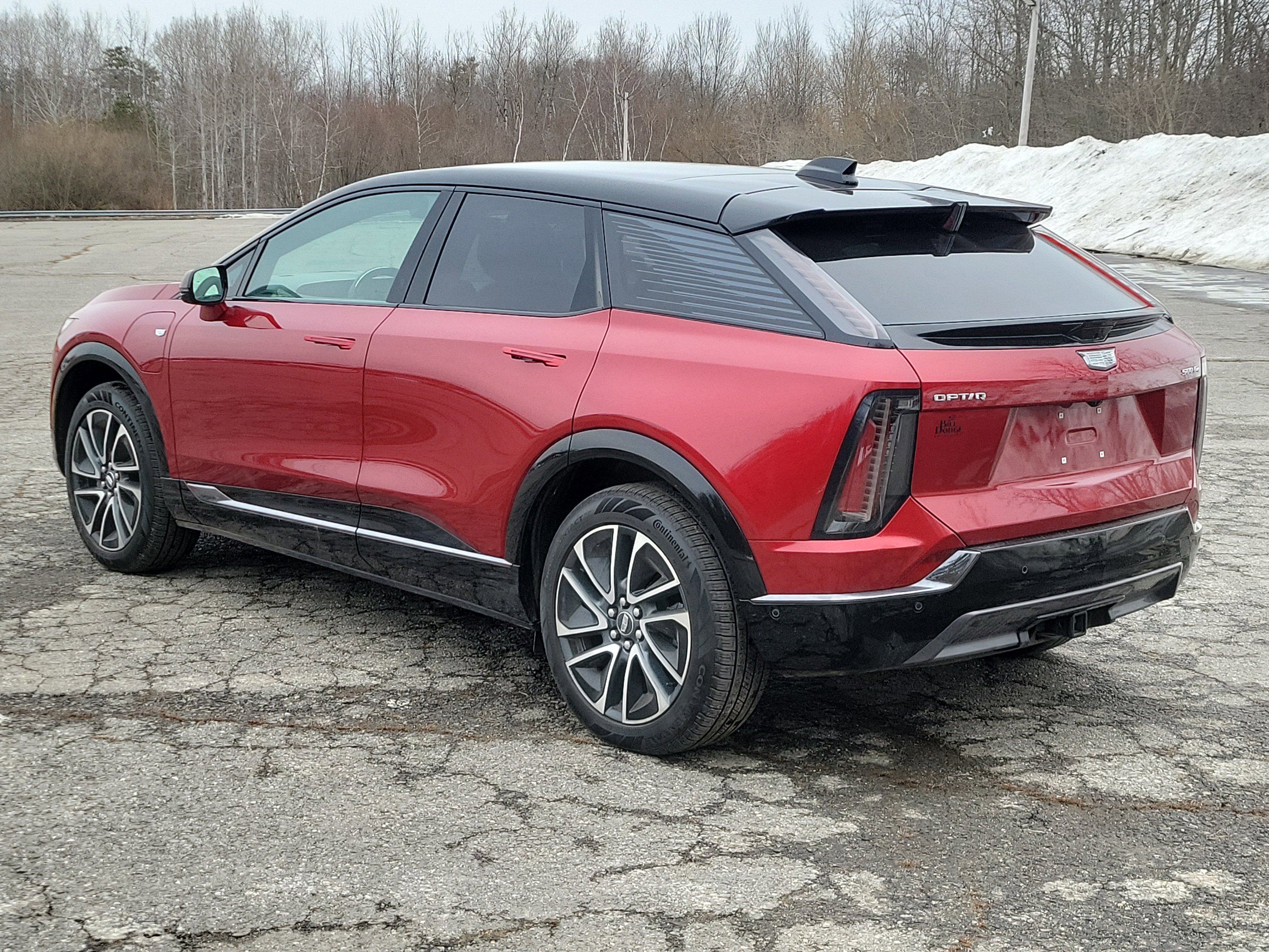 New 2026 Cadillac Optiq Sport 1 w/ LPO, Floor Liner Package AWD/4WD image 5