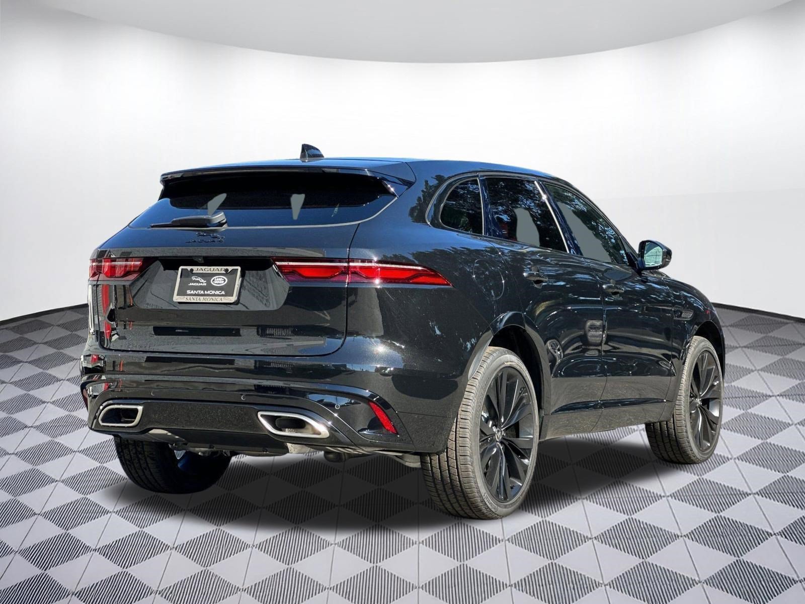Used 2025 Jaguar F-PACE R-Dynamic S AWD/4WD image 8
