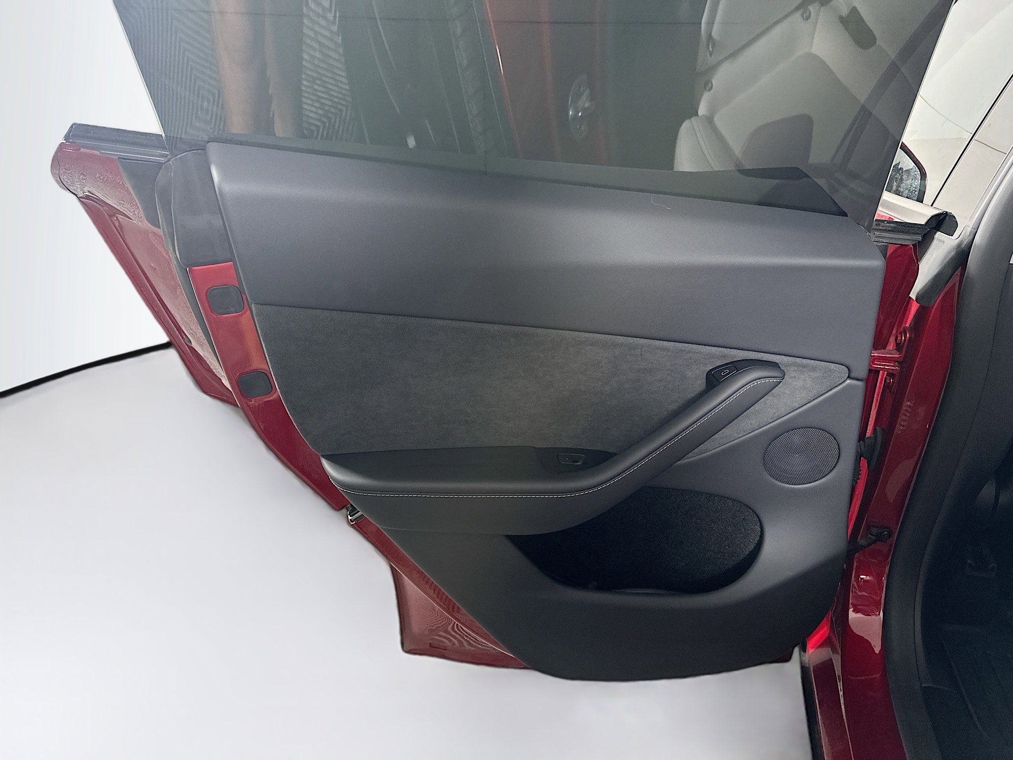 Used 2024 Tesla Model Y Long Range image 25