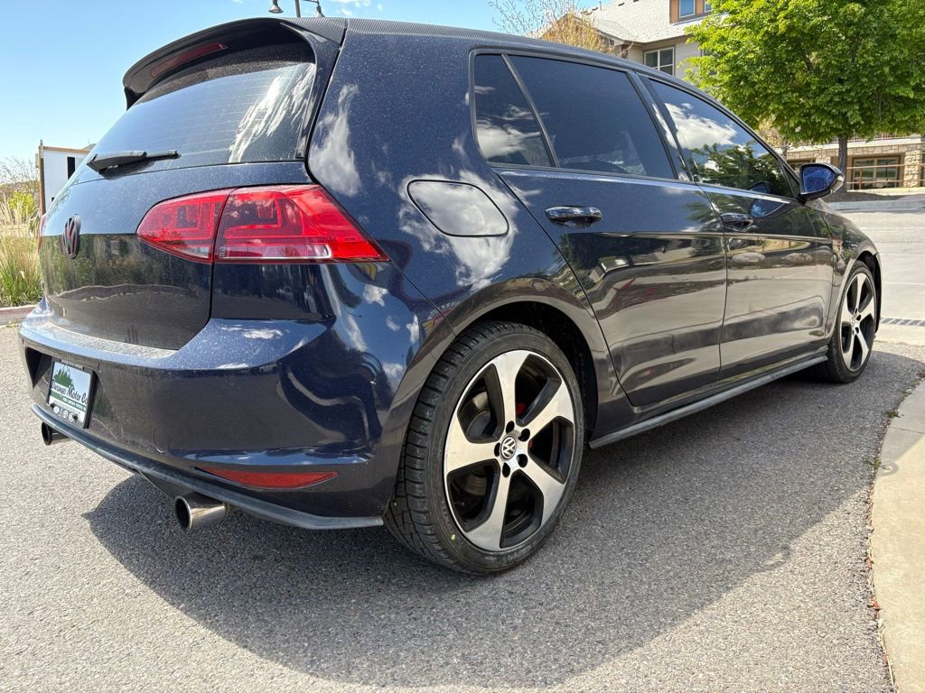 Used 2015 Volkswagen GTI SE FWD image 9