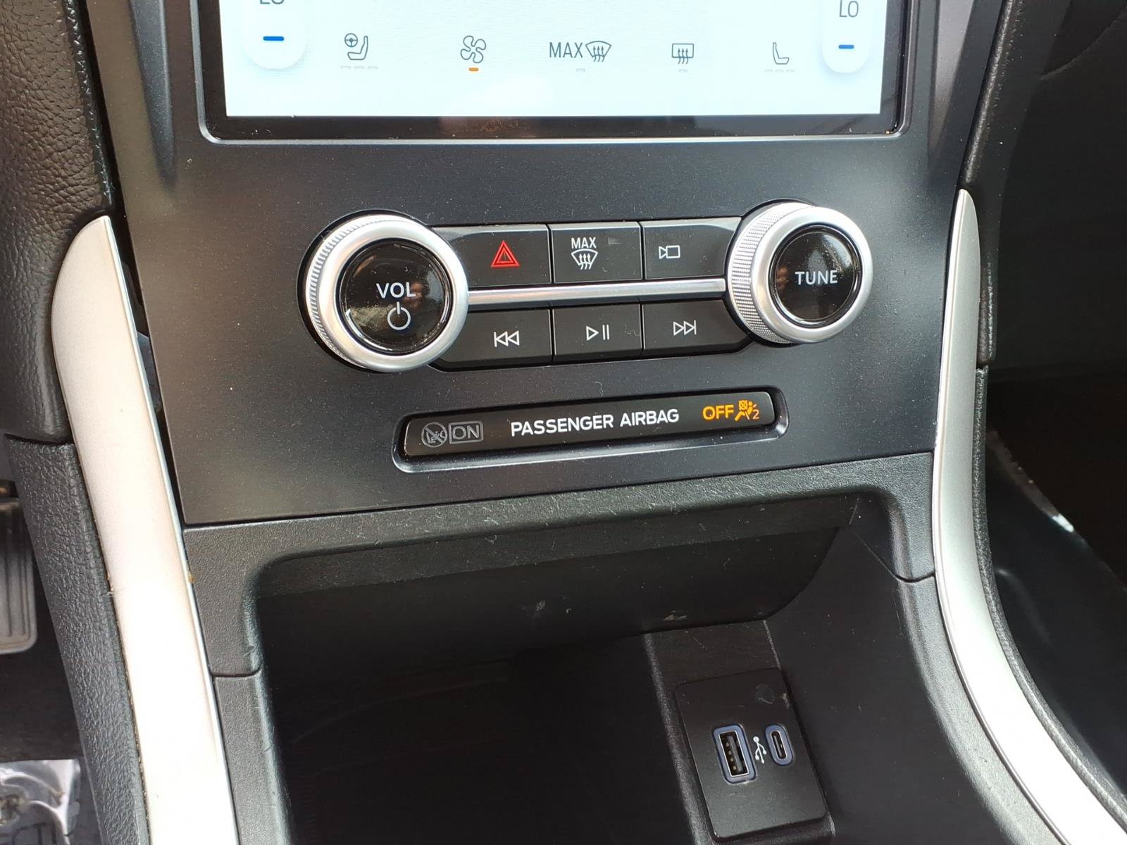 Used 2022 Ford Edge SEL w/ Convenience Package AWD/4WD image 18