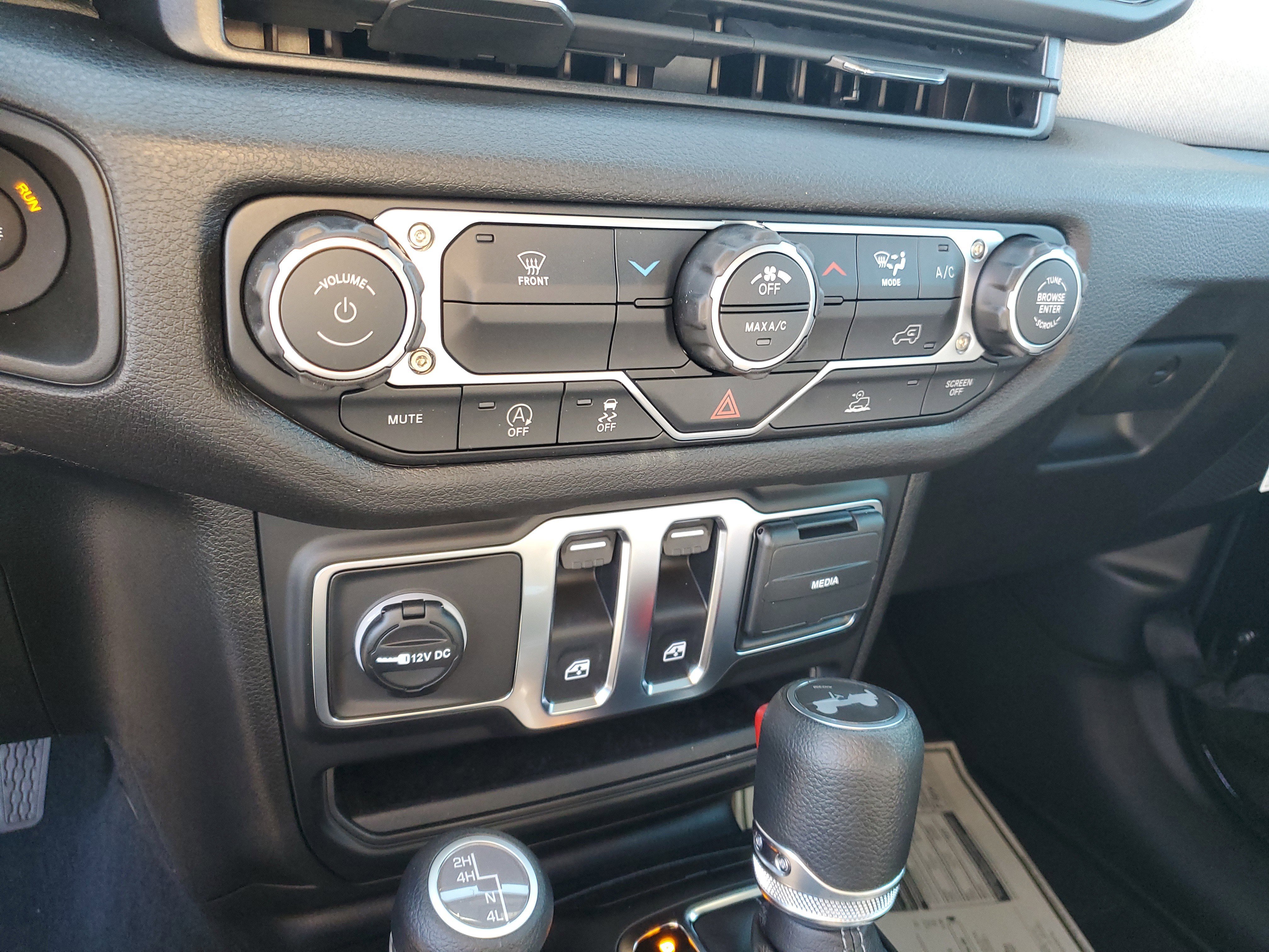 New 2026 Jeep Wrangler Sport AWD/4WD image 15