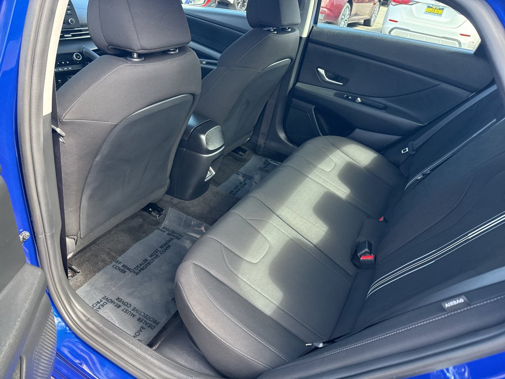 Used 2026 Hyundai Elantra Hybrid FWD image 15