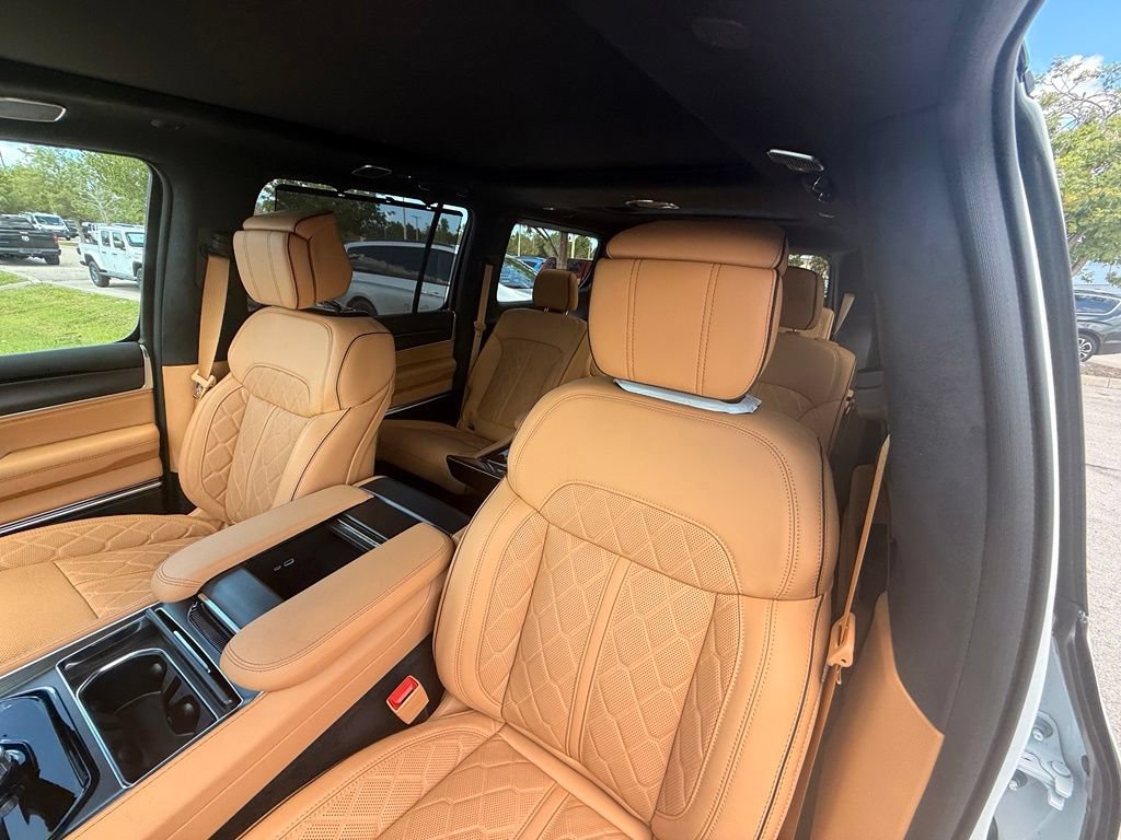 New 2026 Jeep Grand Wagoneer Summit AWD/4WD image 23