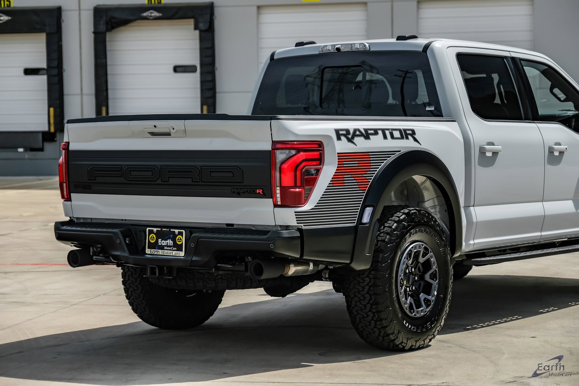 Used 2026 Ford F150 Raptor AWD/4WD image 18