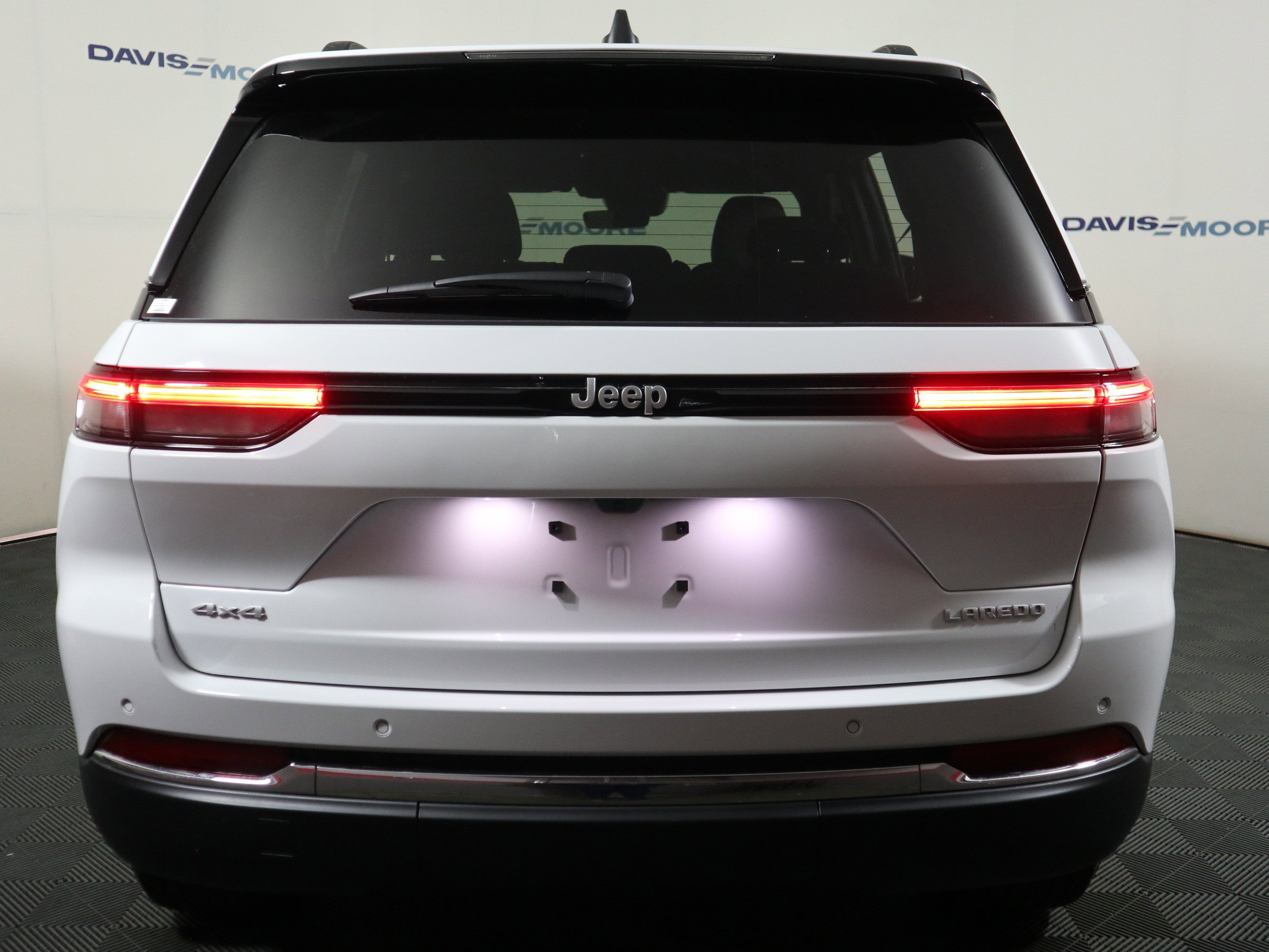 New 2026 Jeep Grand Cherokee 4WD image 7