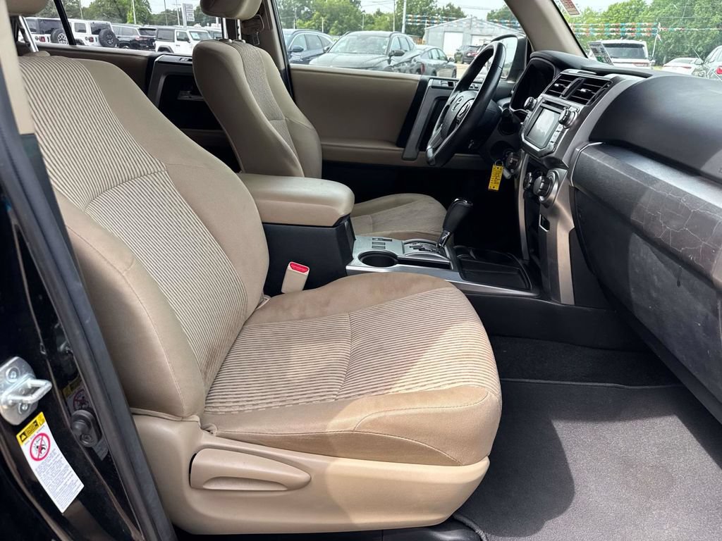 Used 2016 Toyota 4Runner SR5 RWD image 32