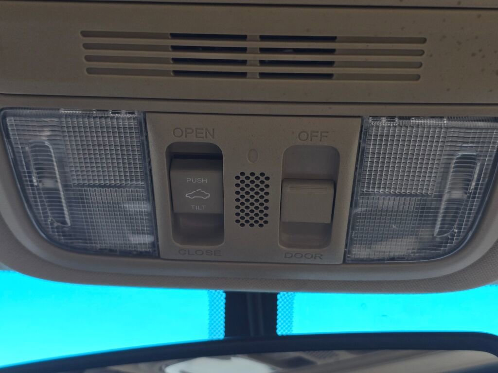 Used 2012 Honda Accord EX-L image 31