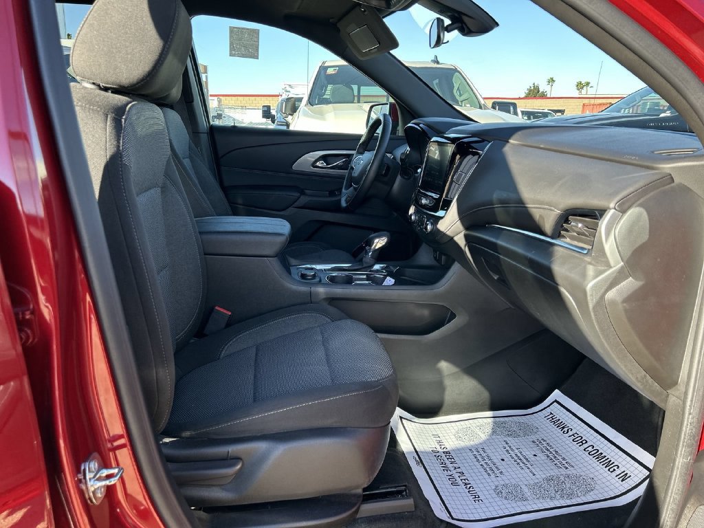 Certified 2023 Chevrolet Traverse LT FWD image 33