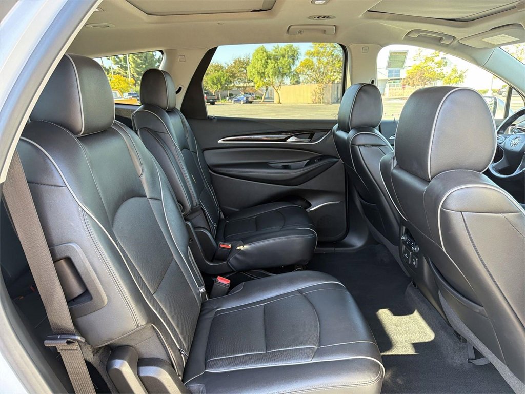 Used 2021 Buick Enclave Avenir w/ Avenir Technology Package image 31