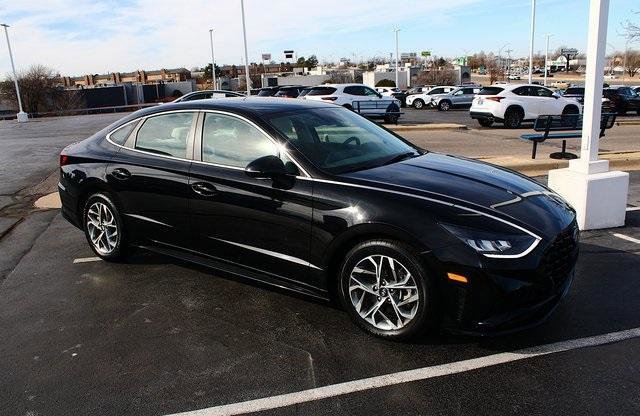 Used 2023 Hyundai Sonata SEL w/ Preferred Accessory Package image 1