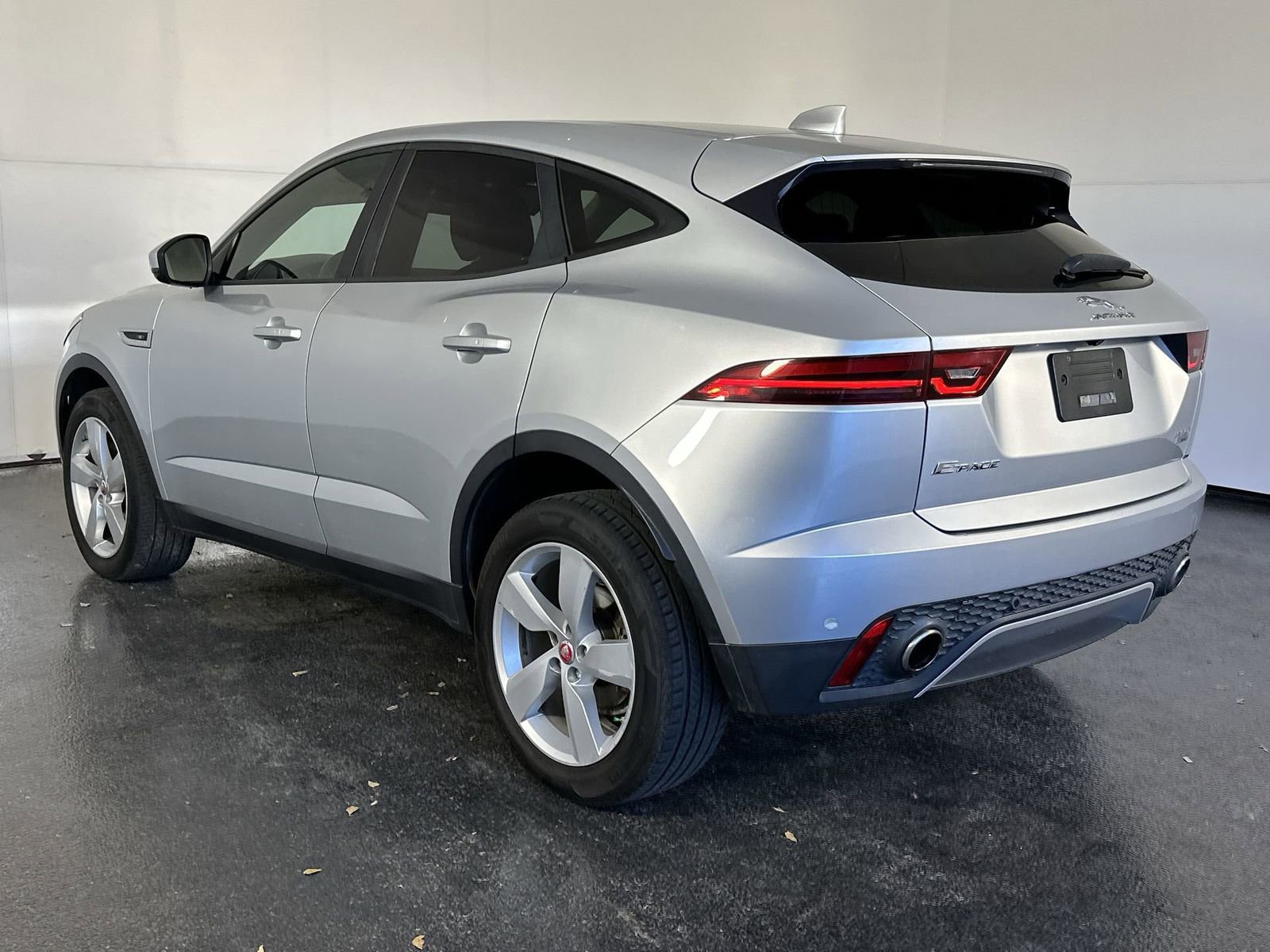 Used 2019 Jaguar E-PACE S image 6
