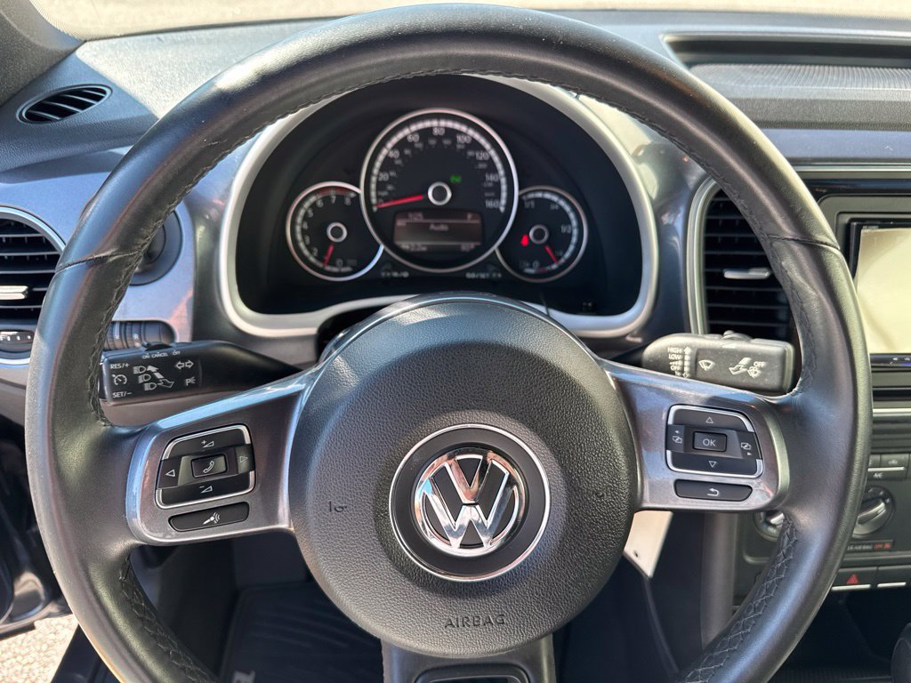 Used 2016 Volkswagen Beetle 1.8T S FWD image 31