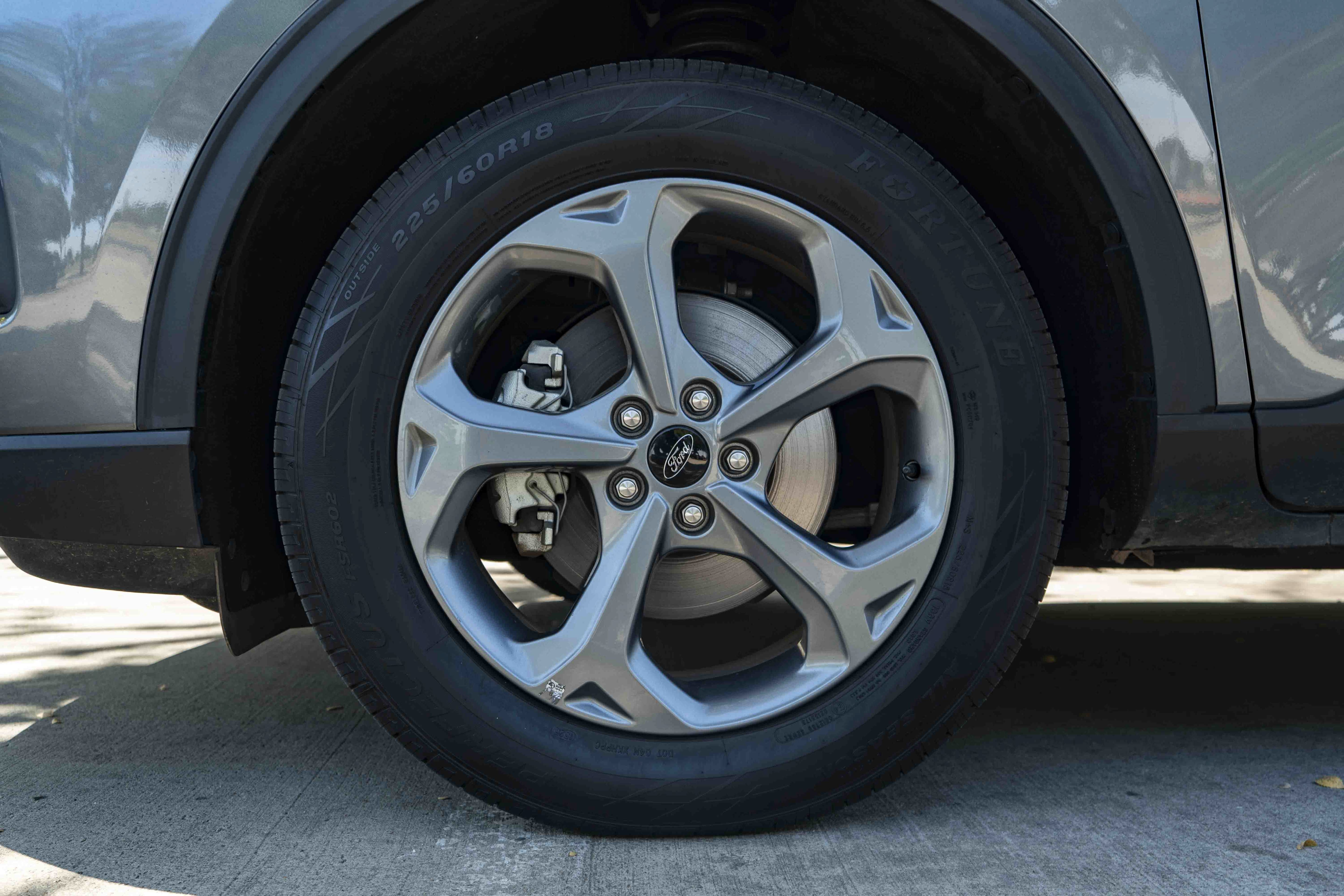 Used 2025 Ford Escape ST-Line Select AWD/4WD image 14