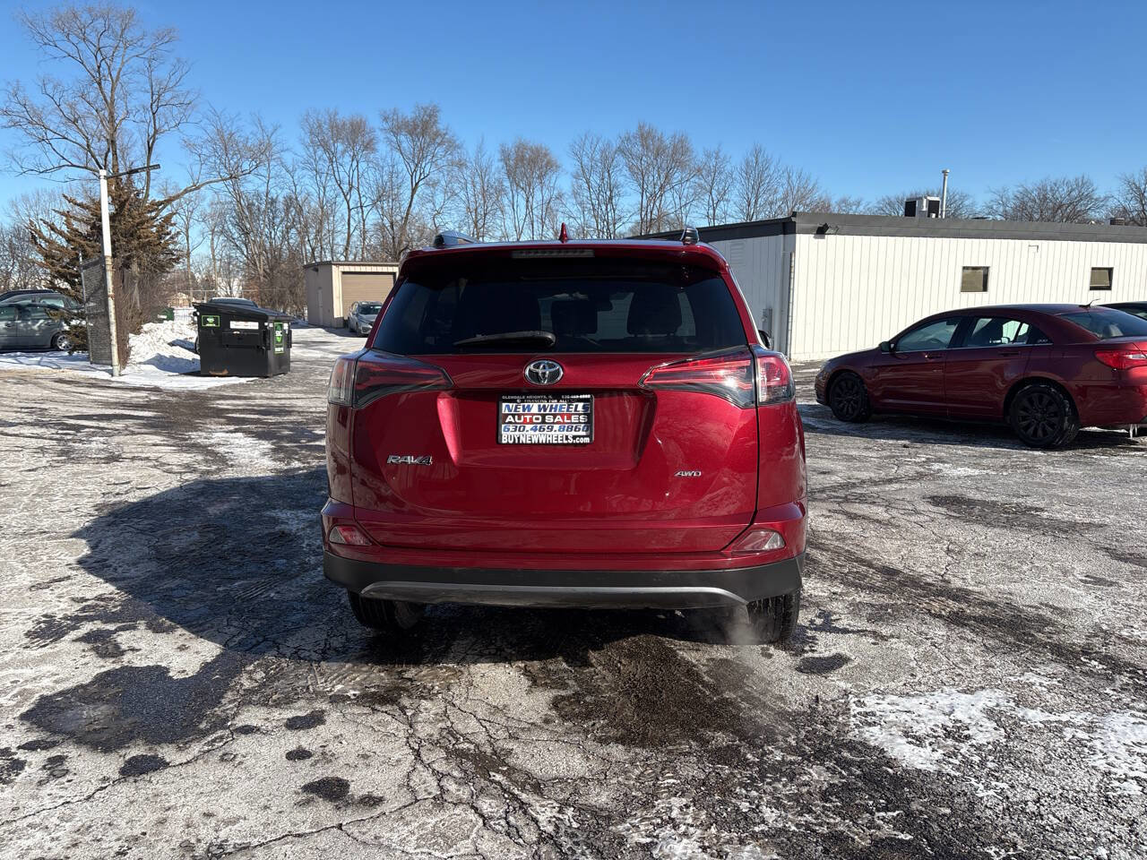 Used 2018 Toyota RAV4 XLE w/ Plus Extra Value Package AWD/4WD image 4