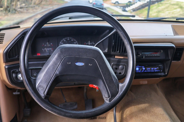 Used 1990 Ford Bronco Custom image 44