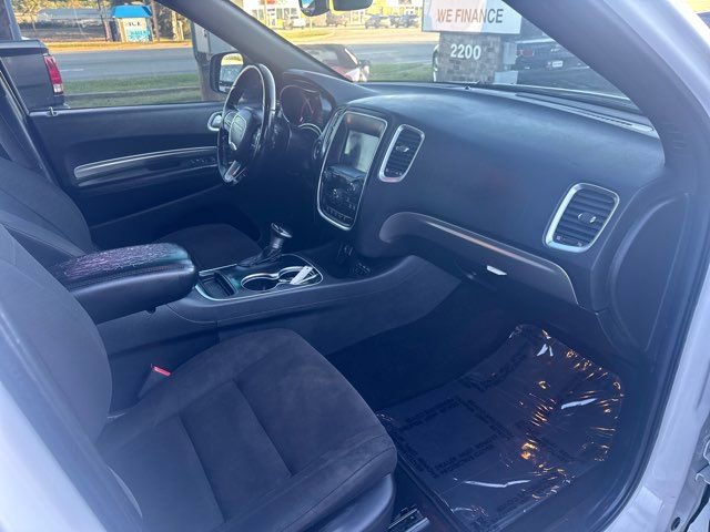 Used 2020 Dodge Durango SXT image 17