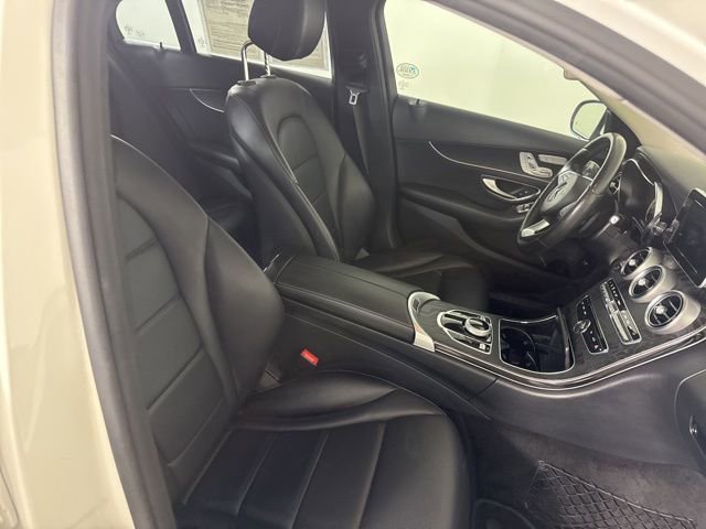 Used 2017 Mercedes-Benz C 300 4MATIC Sedan image 17