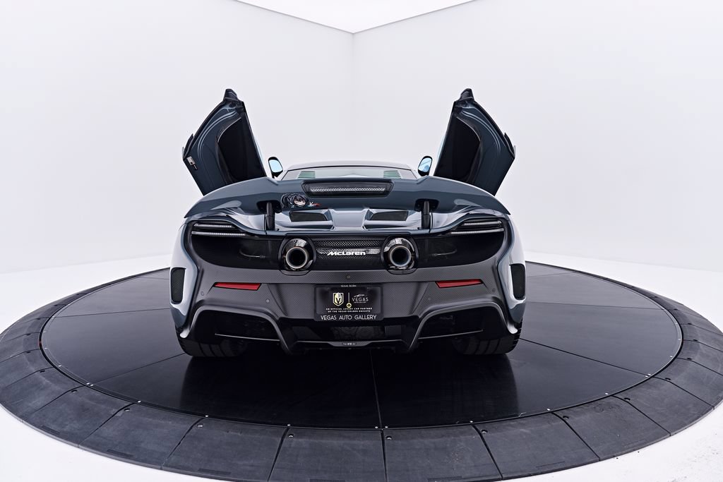 Used 2016 McLaren 675LT Coupe RWD image 31
