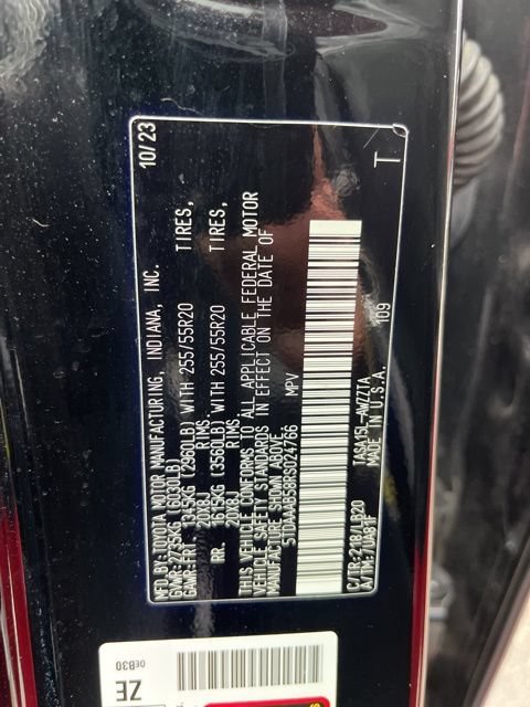 Used 2024 Toyota Grand Highlander AWD image 33