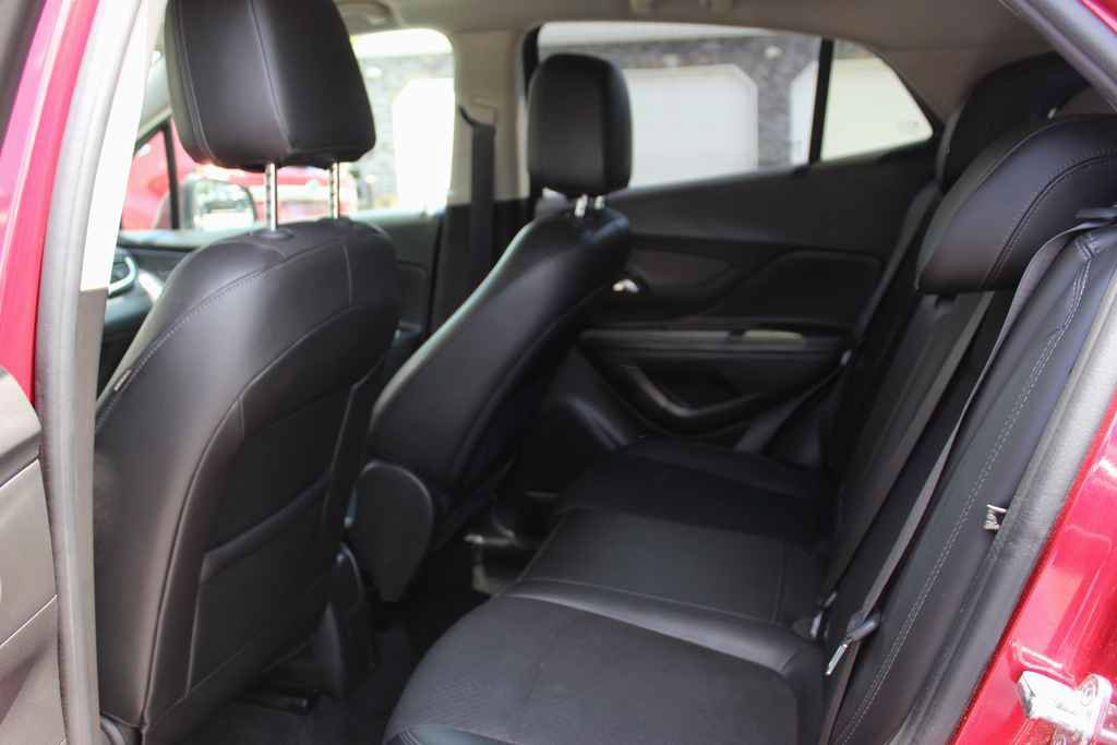 Used 2019 Buick Encore Preferred AWD/4WD image 24