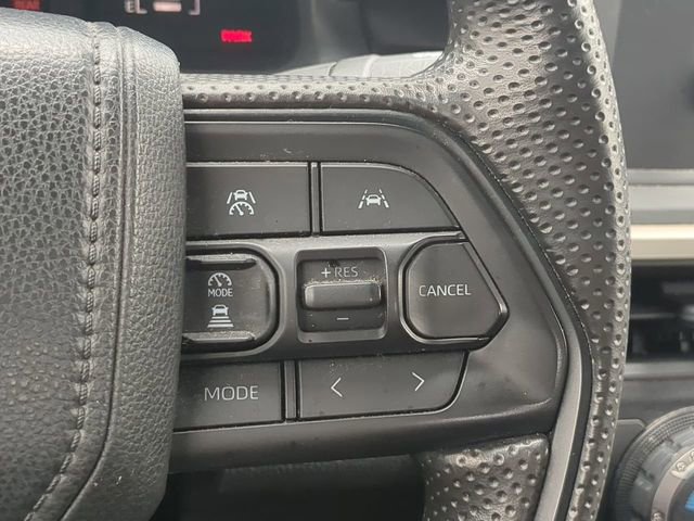 Used 2025 Toyota Tacoma SR AWD/4WD image 27