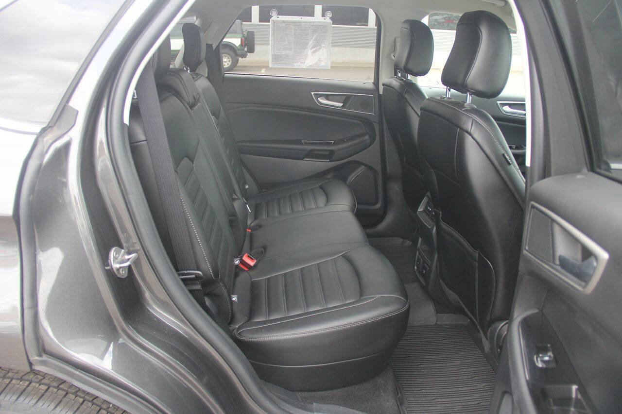 Used 2020 Ford Edge SEL w/ Convenience Package AWD/4WD image 15